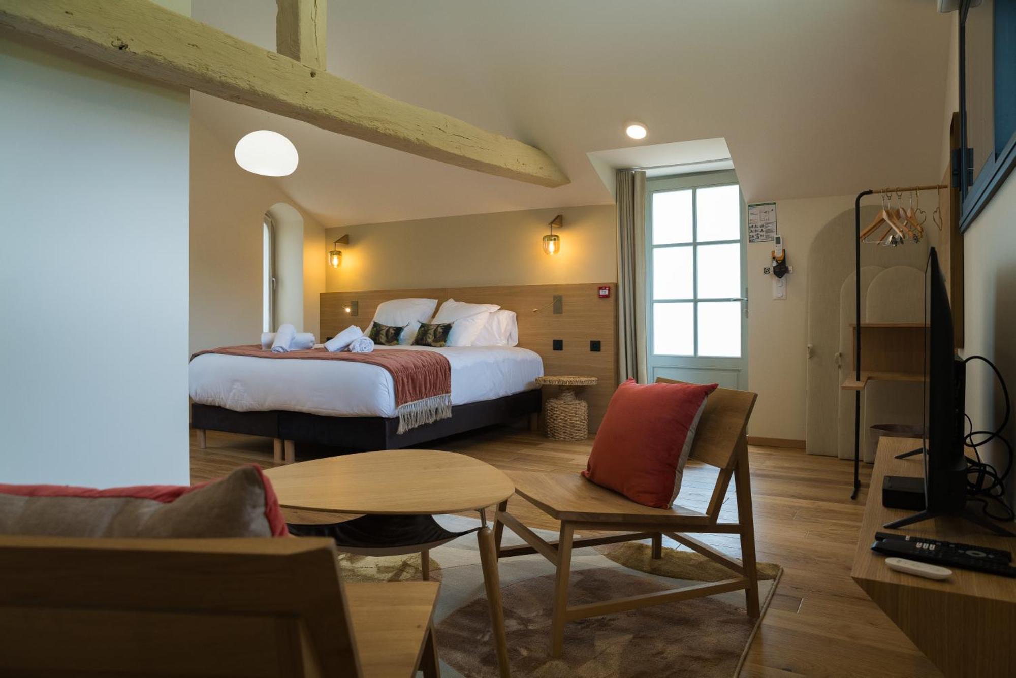 Domaine De L'Ecorcerie Hotel Fontaine-le-Comte Luaran gambar